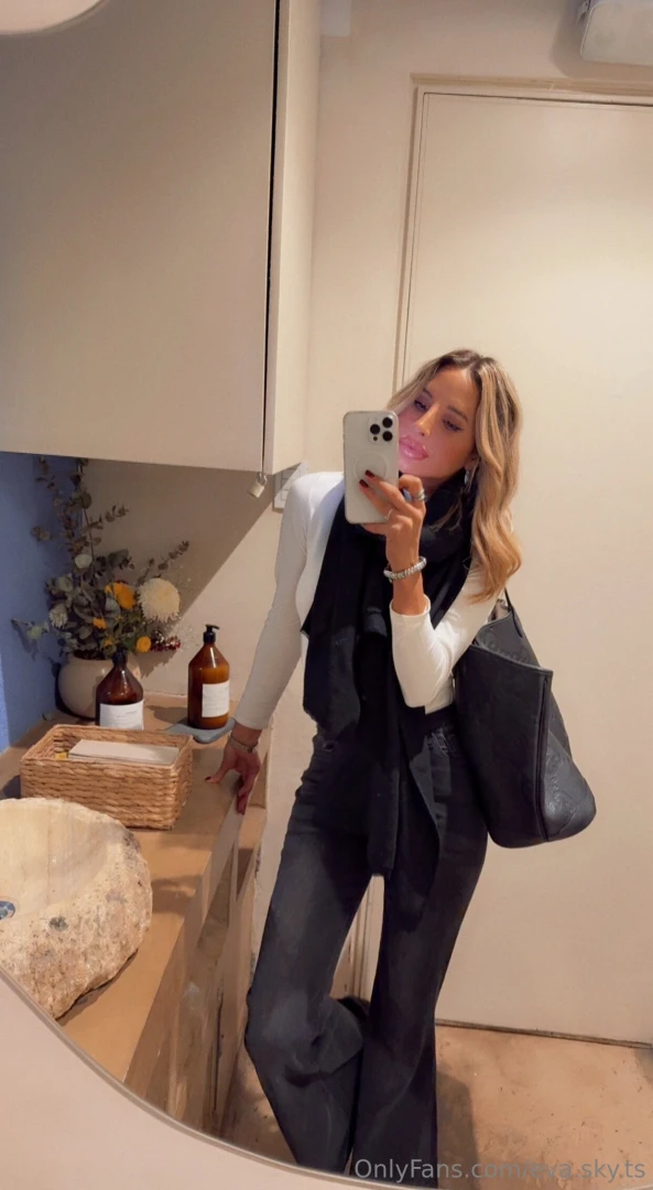 Me every tuesday just checking my emails 4 hours later deep in code 