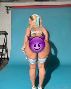 Nut all over me spreading this ass and arching it back bouncing on part 1