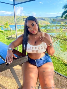 Here i m a good girl but in my vip account maybe i m not https