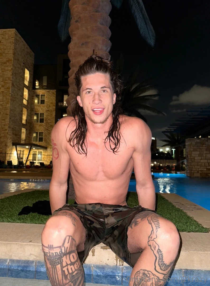 I felt your gaze before i even posted this 