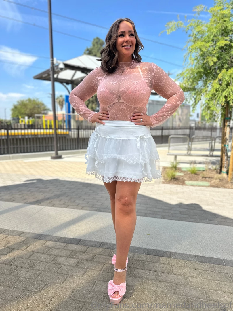 Just waiting for my train this monday morning hope everyone has a part 3 