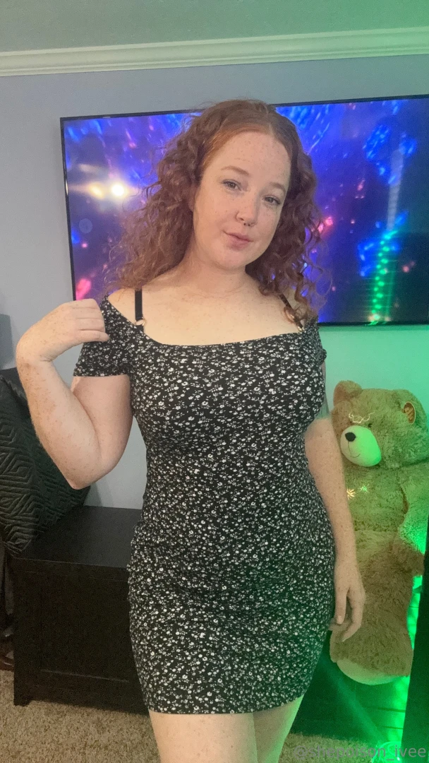 Can you guess what color panties i have on under this dress - stay part 1 