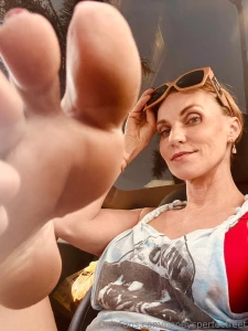 Hey ya ll here s a car charger station foot photo shoot lol my feet part 2