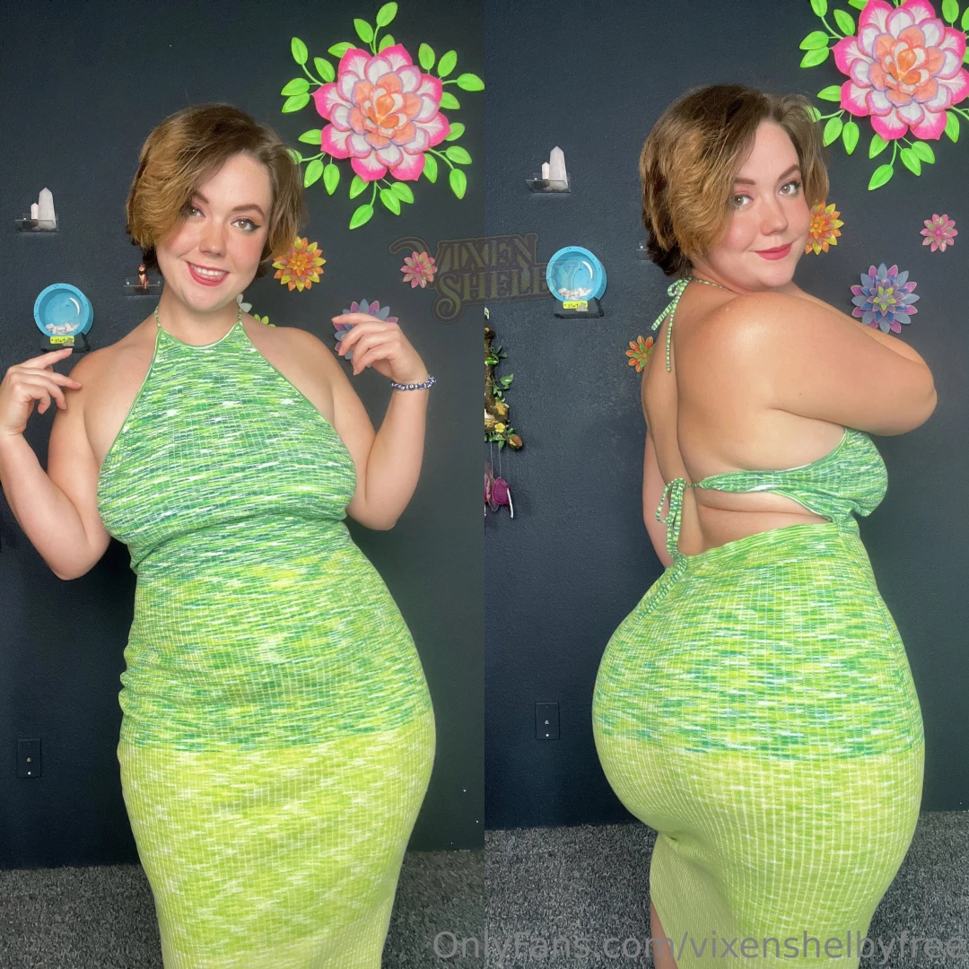 Red dress or green dress 