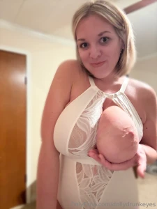 More of the white bodysuit cause yall love it