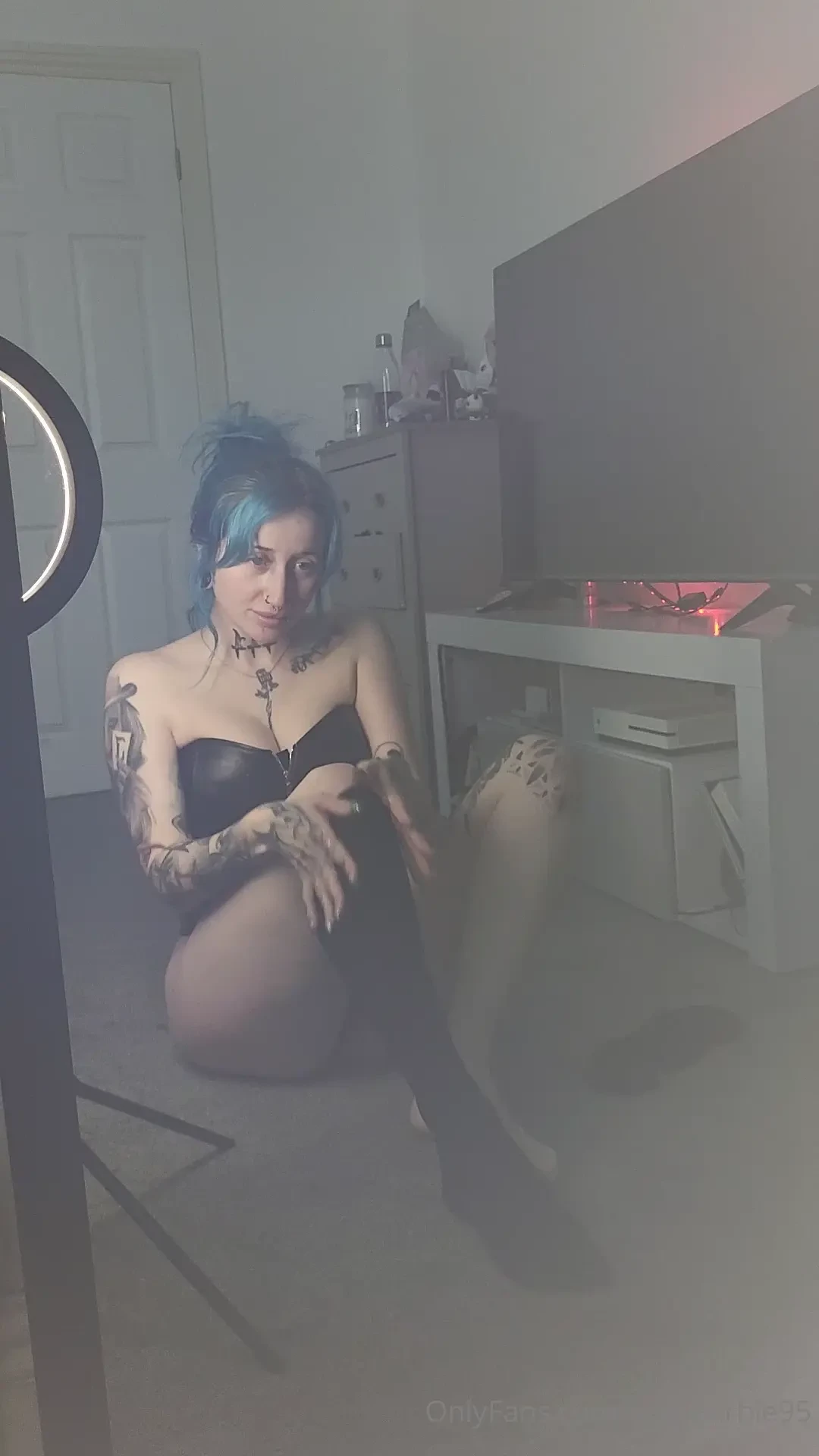 Legs closed for now think you deserve to see more 