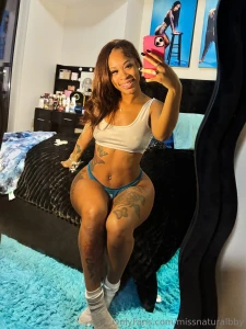 On my naughty girl shiiii todayyy hit my dm