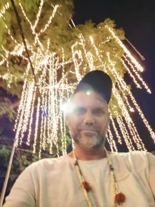 May your weekend be full of surprises and above all lots of fun