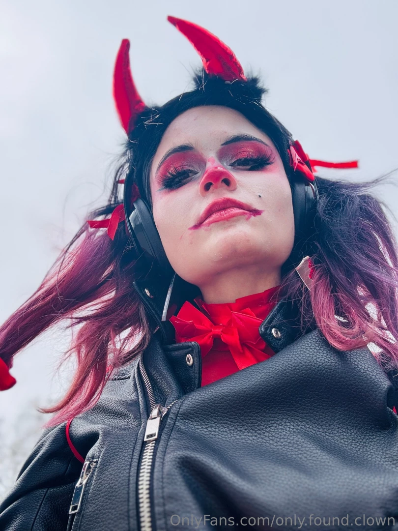 More sexy af demon clown queen come join my circus i m recruiting part 4 