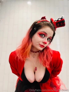 Clown girly at the red circus part 1