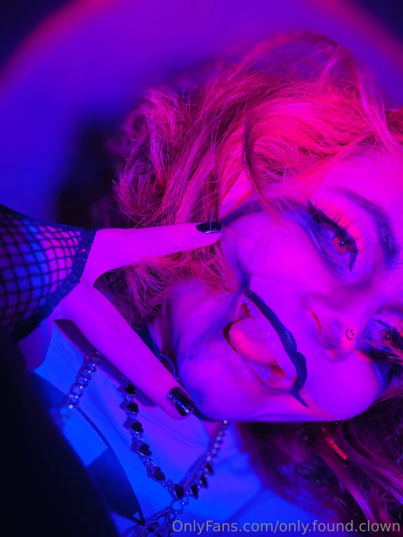 Part 1 creepy cutsie clown - sfw teaser part 4 