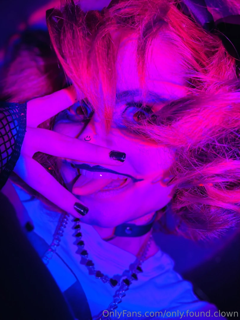 Part 1 creepy cutsie clown - sfw teaser part 3 