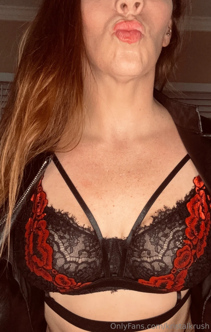 Hey sexy i ve been getting together some naughty content for a sexy 12 