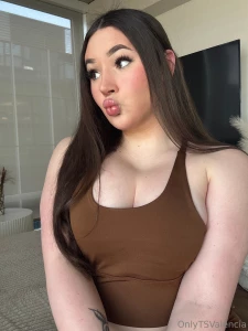 Mm im sweaty from the gym maybe you can follow me in the shower