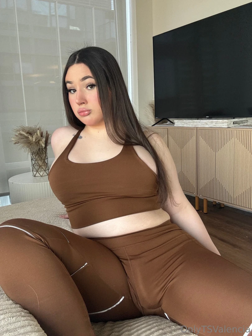 How many fingers fit in your ass 