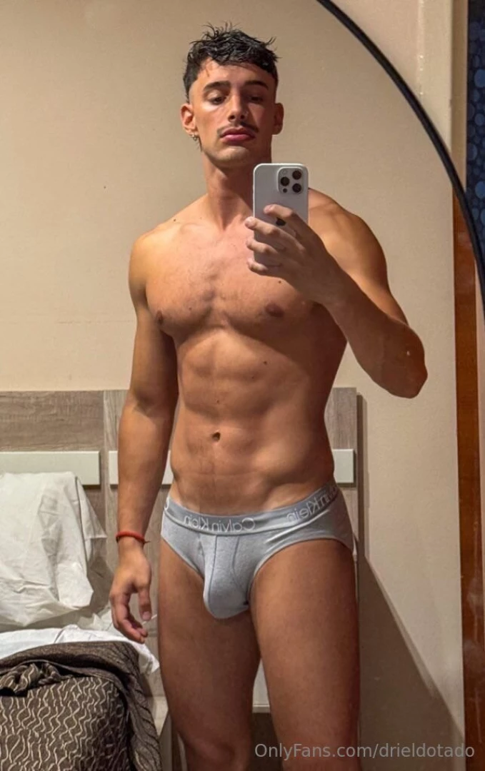 Just look at my argentinian friend maxitassi do you know this sexy and 