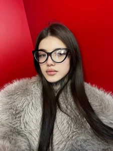 What do i look like in this look