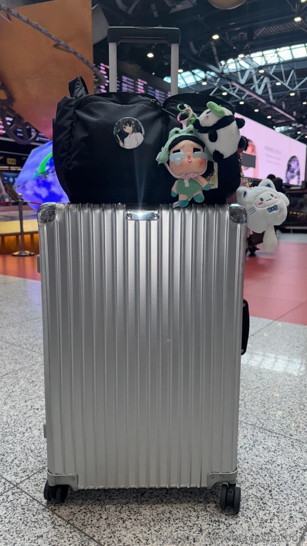 Sorry for being inactive guys i was so busy with my moving to japan 