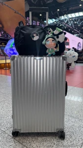 Sorry for being inactive guys i was so busy with my moving to japan