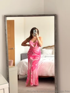 First fan to tip 10 gets 500 worth of sextapes and snapchat for life