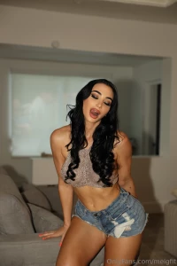 What am i thinking about in this pic i ll give you free treat if you