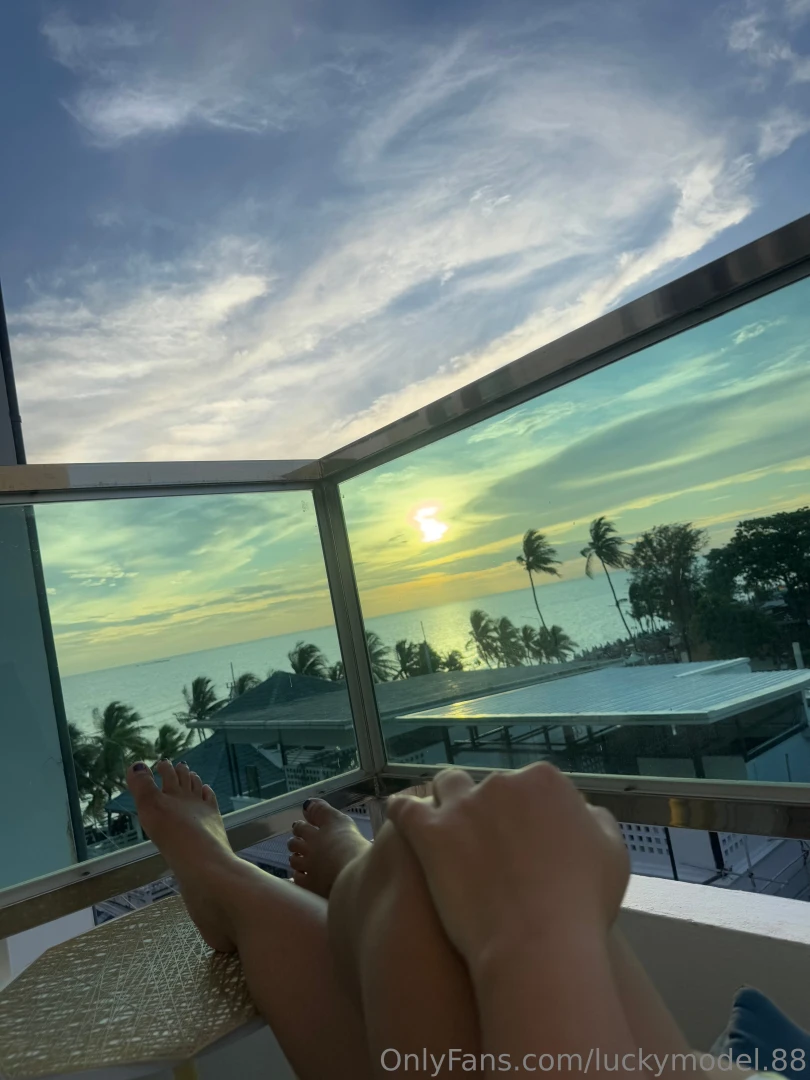 Happy friday part 3926 