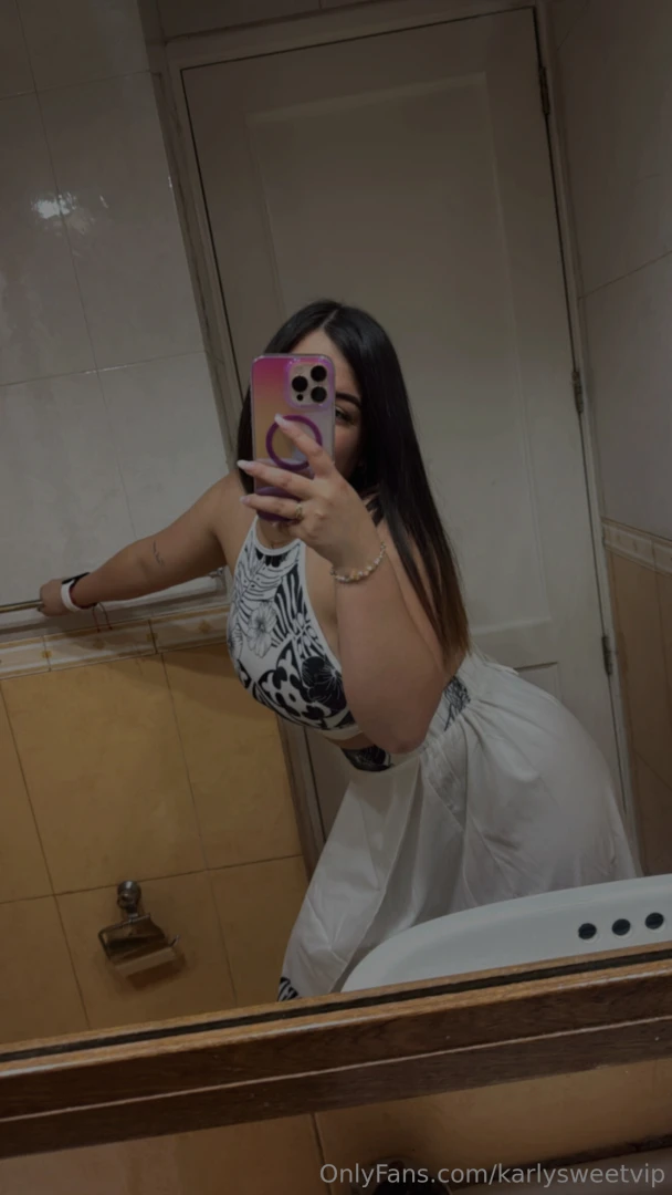 I think white looks great on me what do you think part 1 