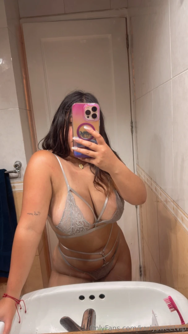 This is just the front door do you want to see what s behind it 