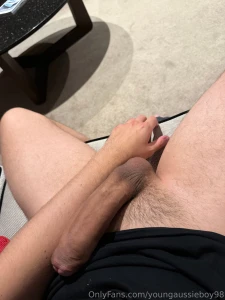 I have such huge hands i hope you guys know my cock is bigger and