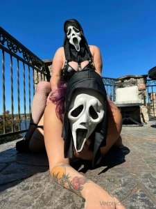 I love feeling gore-whore throw her ass back on me