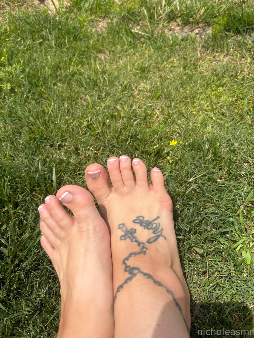 Can i give u a footjob part 1 