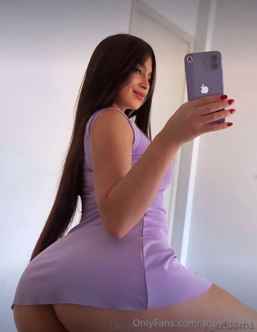 Latina molly_addams wants to ride your fat cock if you re really in 