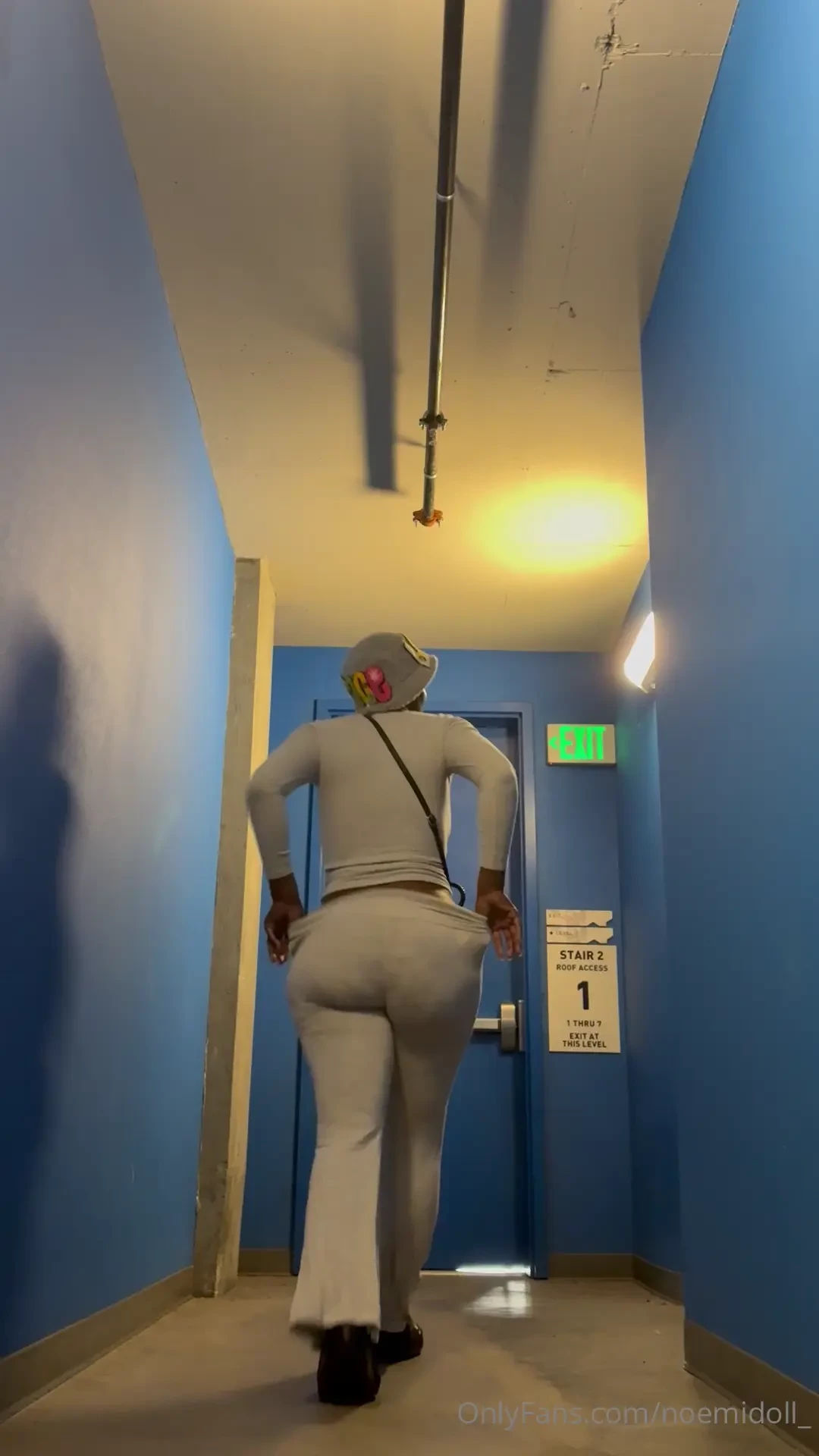 I got the fattest ass in my building 