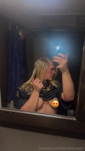 Wet hair and nice fresh boobies