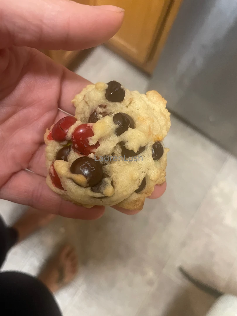 Welp i ve eaten my weight in cookies part 1 