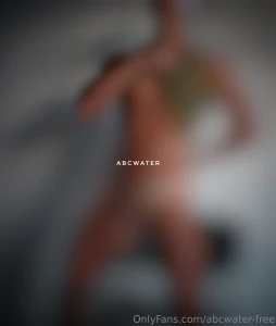 For lovers of olive green singlet and everything beneath classic