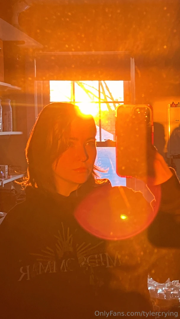 I wanna have some fun tonight on live with you guys hehe i will see 