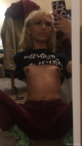 Hey babyyy i hope you had an amazing may i wanted to give you a little