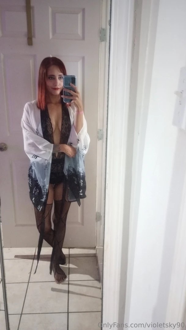 Good morning woke up sexy i also dyed my hair and hopefully i can put 