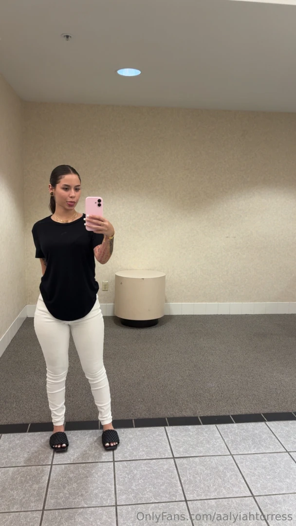 Its giving backrooms 