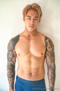 I wonder if you can read all my wildest desires in my gaze any guesses