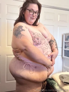 Feeling myself in this outfit do you like it part 3