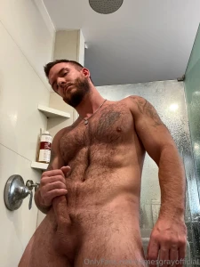 Hairy chest hairy abs hairy cock ready for you to lick me head to toe