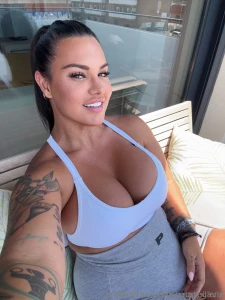 My bestie anaguillenx gave me some free passes to her onlyfans for the part 4