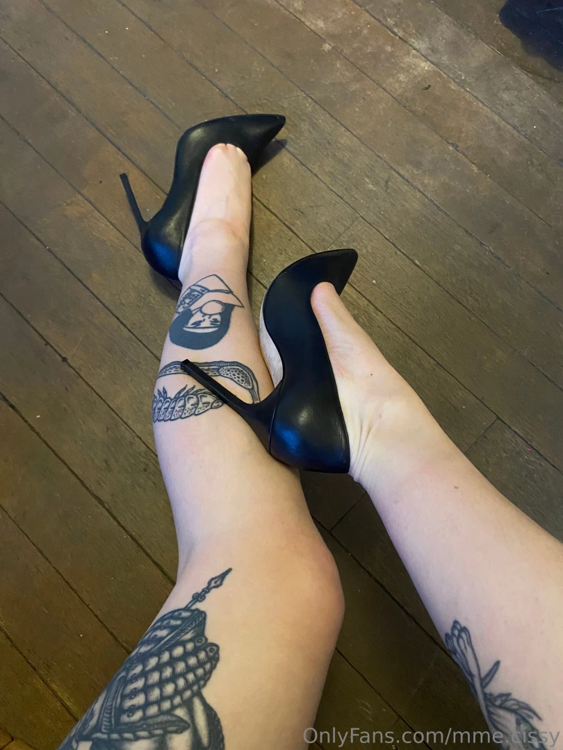 Stilettos ready for worship part 3 