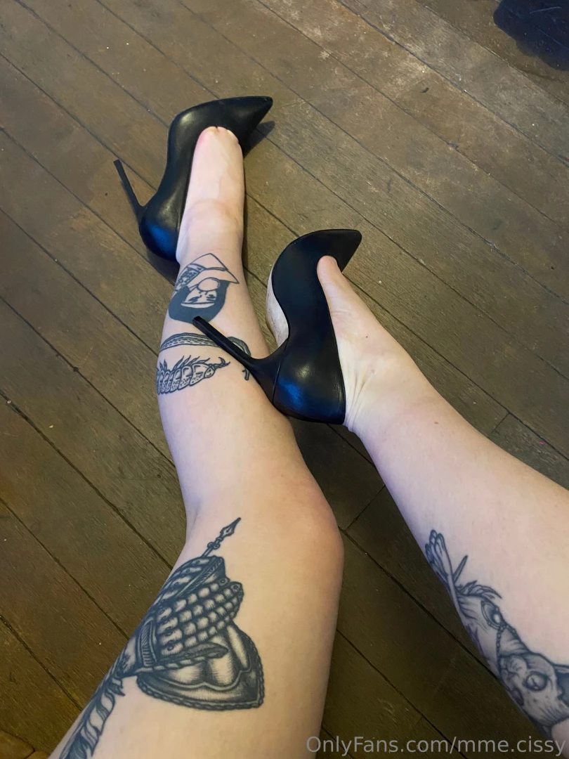 Stilettos ready for worship 