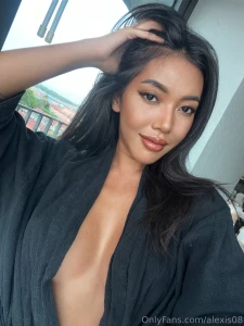 What s up slide in i don t bite unless i like you