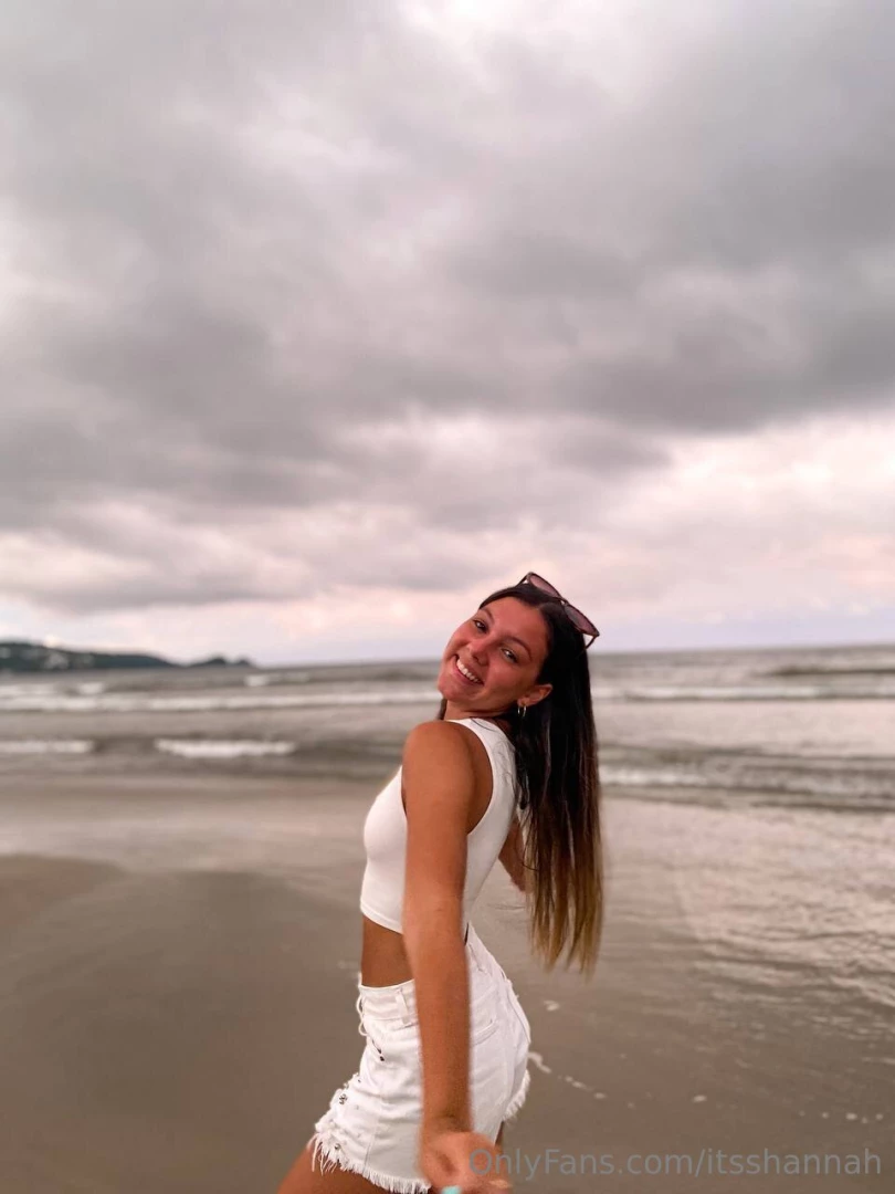 I absolutely love this photo the beach is definitely my favourite 