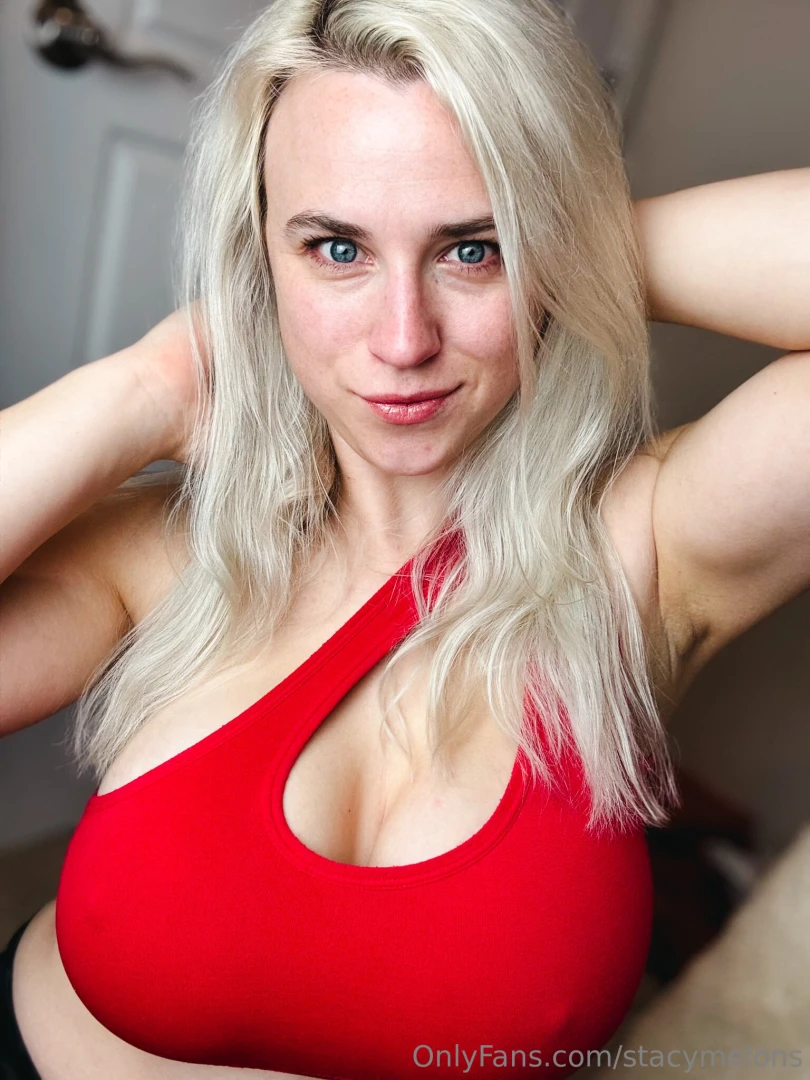 Happy sunday cum get your load off with me sexy milf next door wants 