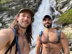 My favorite hiking partner diegohancockxxx